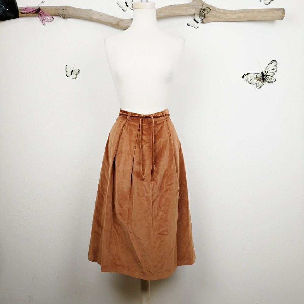 Vintage dark tan velvet pleated A line skirt